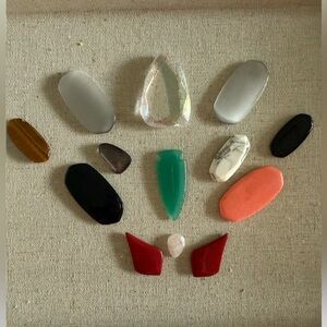 💛KENDRA SCOTT ASSORTED STONES💛